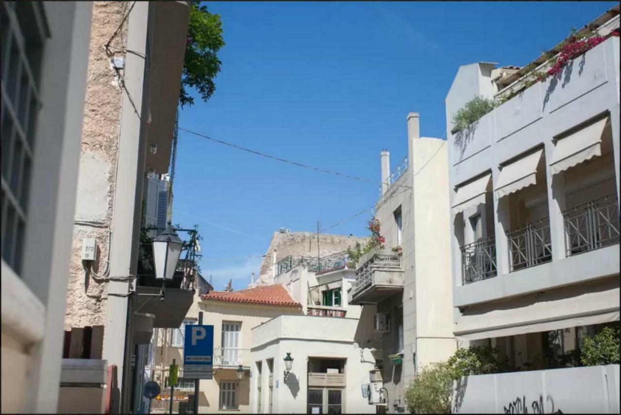 Vintage Charm By The Acropolis! Lägenhet Aten Exteriör bild