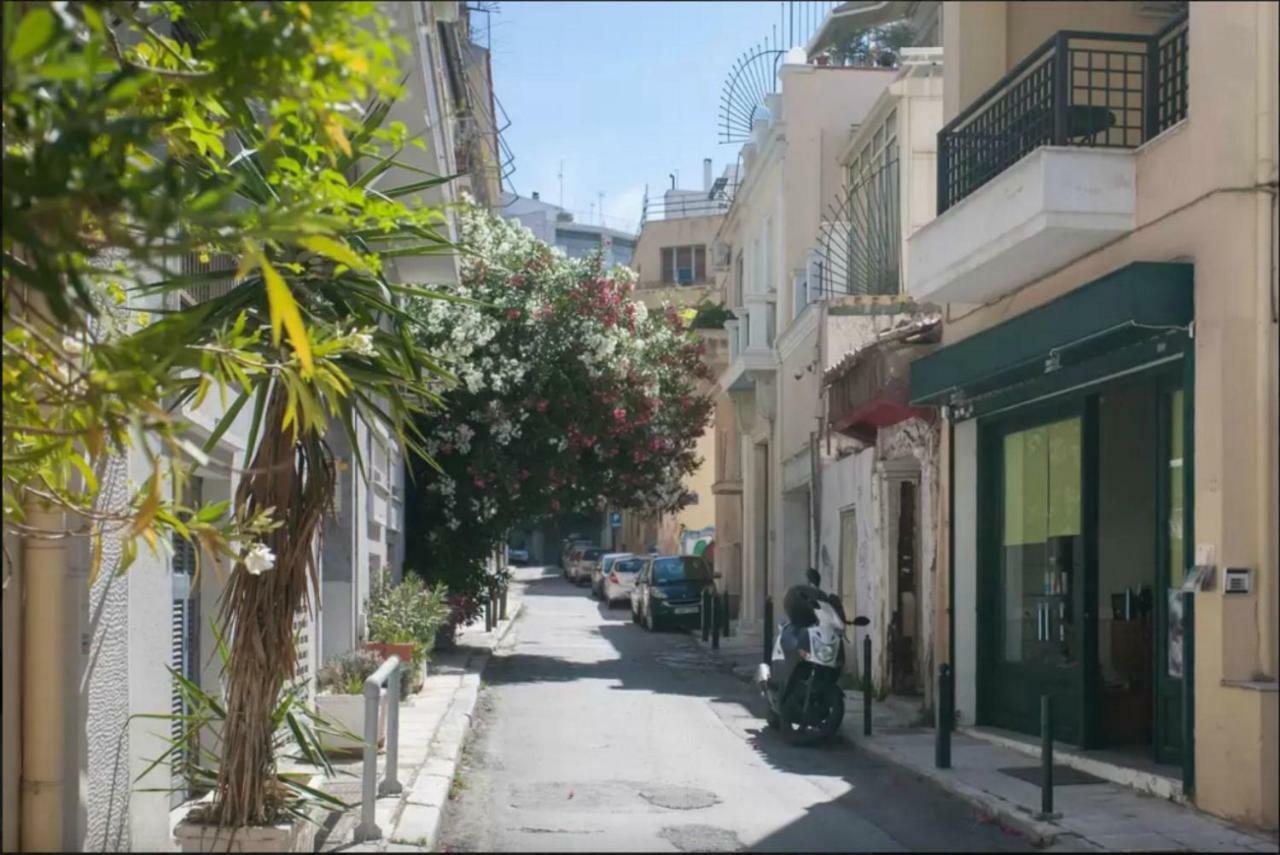 Vintage Charm By The Acropolis! Lägenhet Aten Exteriör bild