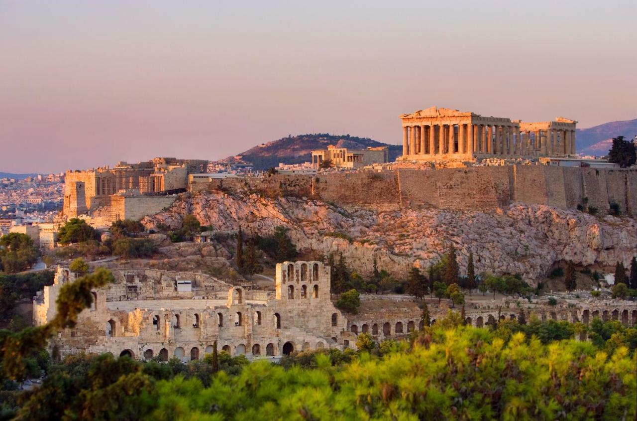 Vintage Charm By The Acropolis! Lägenhet Aten Exteriör bild
