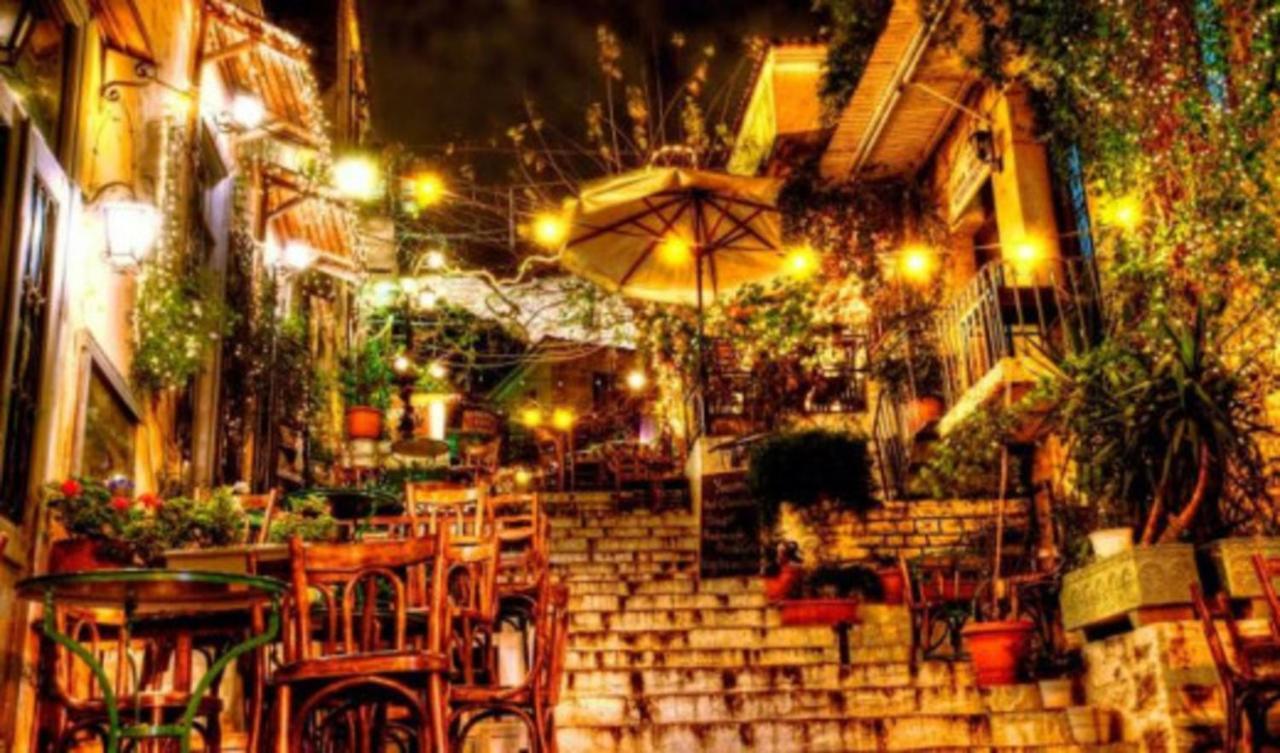 Vintage Charm By The Acropolis! Lägenhet Aten Exteriör bild